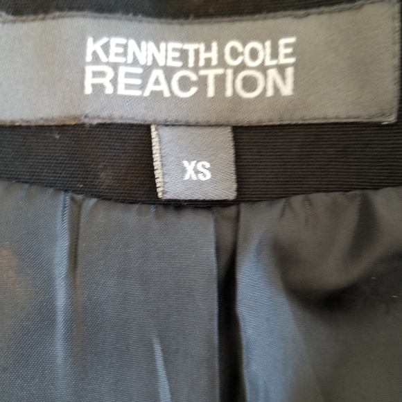 Kenneth Cole REACTION
Double Breasted Trenchcoat - Picture 2 of 7
